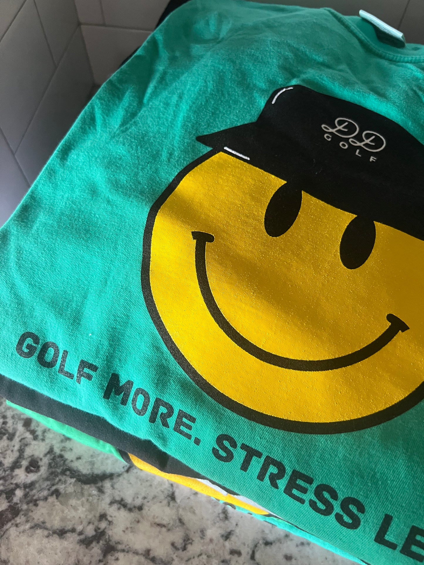 dd golf bucket graphic tee